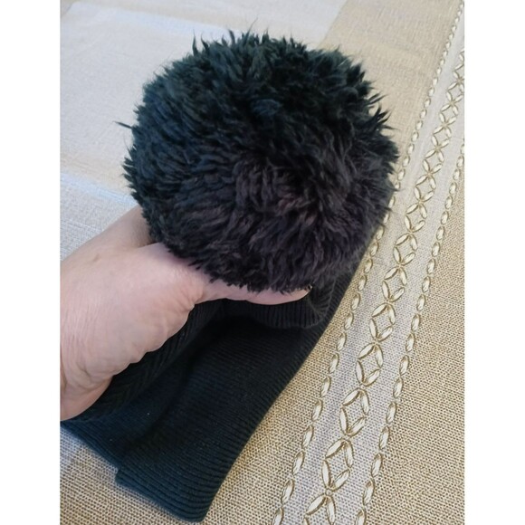 TNA Beanie Winter Hat with Pompom Ribbed Warm Hunter Green - Picture 6 of 8